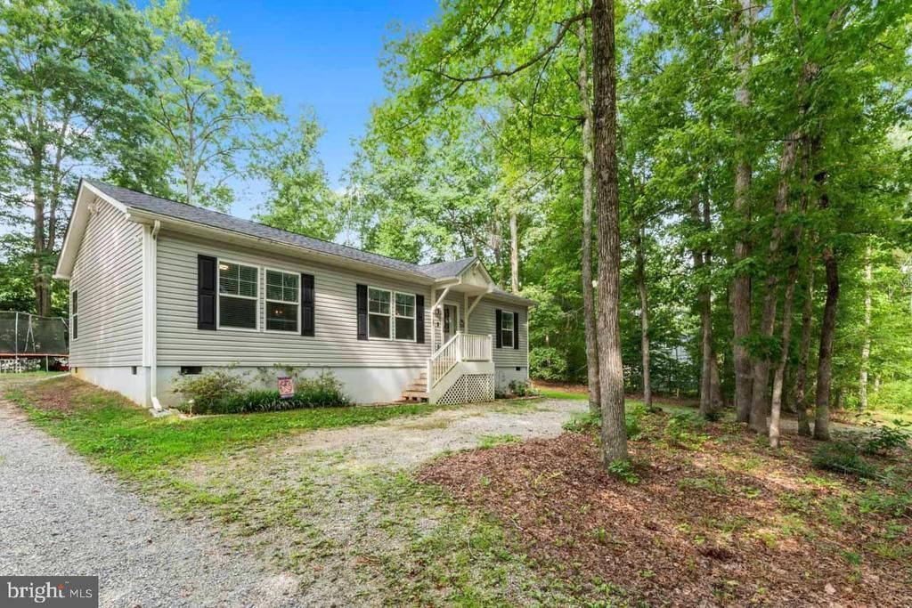 127 Bunker Hill Drive , Ruther Glen, VA 22546 Main Photo
