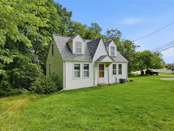 314 Prospect Circle , Lower Burrell, PA 15068
