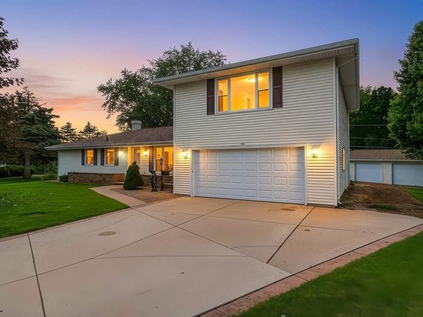 2931 BROOKVIEW DRIVE, Green Bay, WI 54313