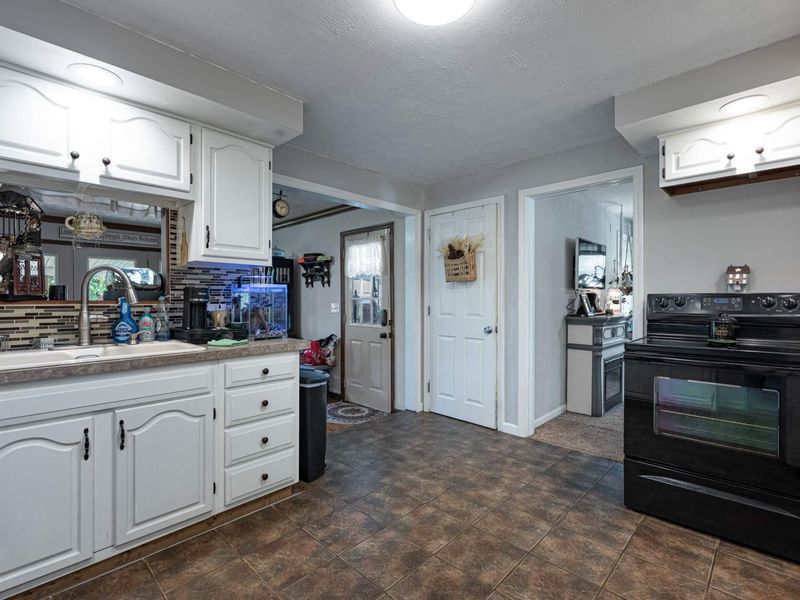 1118 Robin Road, Springfield, OH 45503 Photo 7