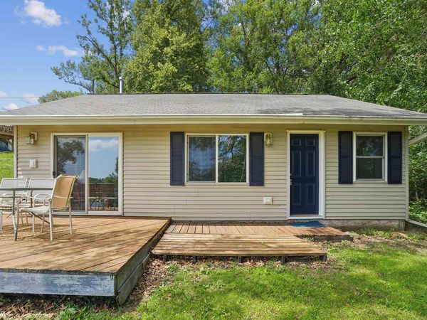 107 Elm Road, Montezuma, IA 50171