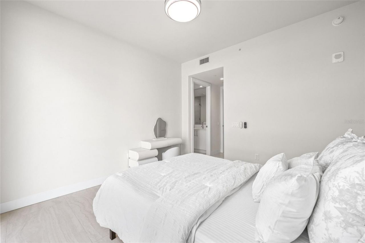 301 1st Street S, Unit 803, Saint Petersburg, FL 33701 Photo