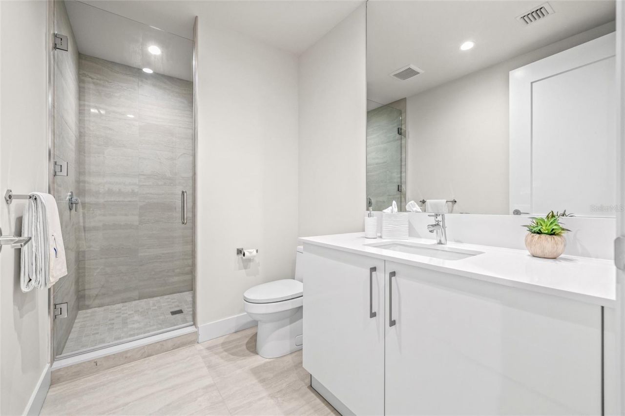 301 1st Street S, Unit 803, Saint Petersburg, FL 33701 Photo