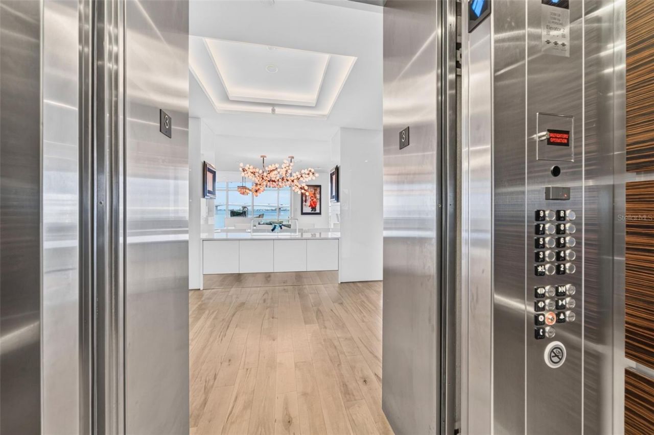 280 Golden Gate Point, Unit 300, Sarasota, FL 34236 Photo
