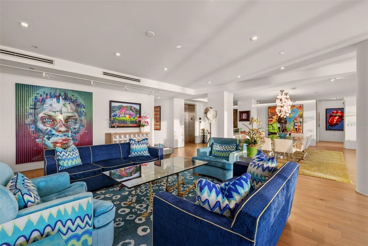 280 Golden Gate Point, Unit 300, Sarasota, FL 34236 Photo