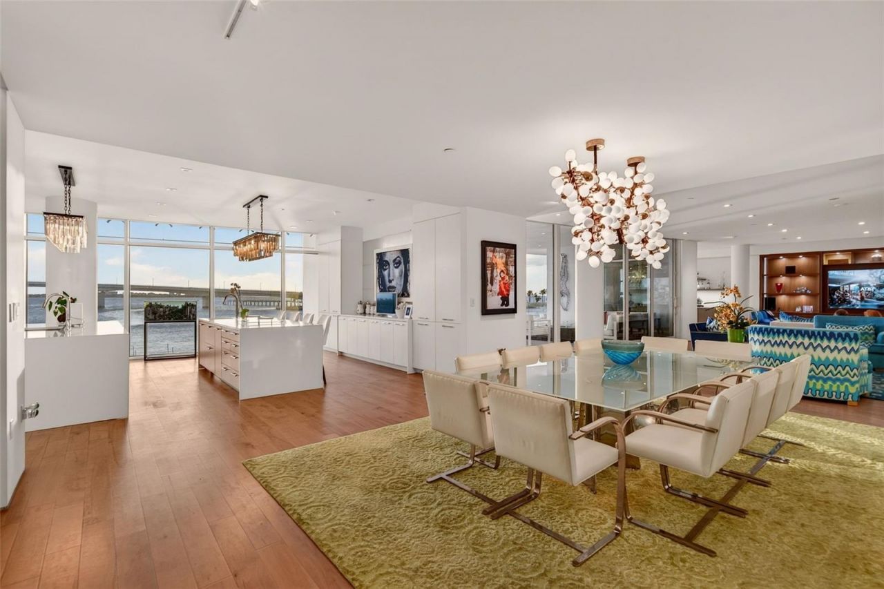 280 Golden Gate Point, Unit 300, Sarasota, FL 34236 Photo