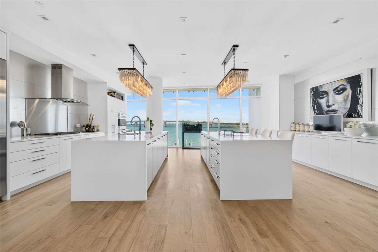 280 Golden Gate Point, Unit 300, Sarasota, FL 34236 Photo