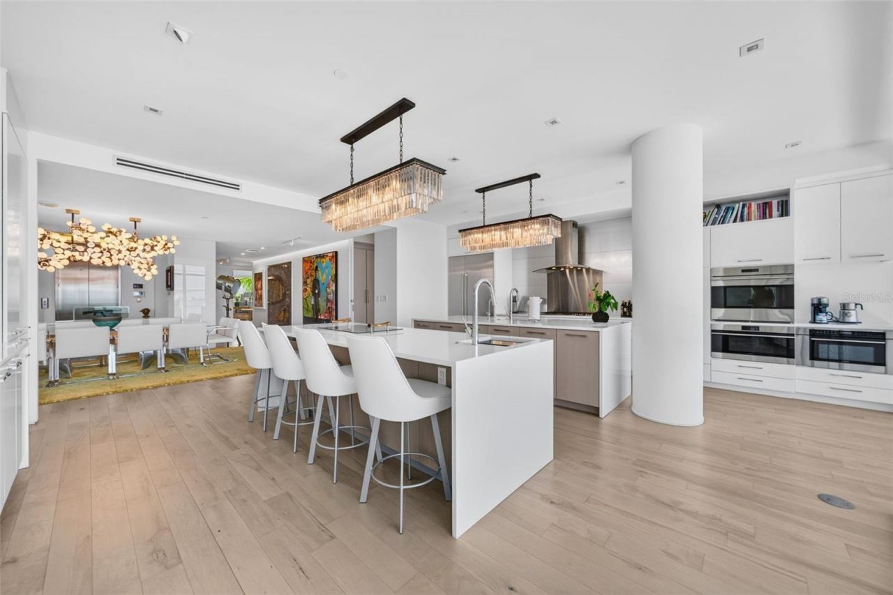 280 Golden Gate Point, Unit 300, Sarasota, FL 34236 Photo