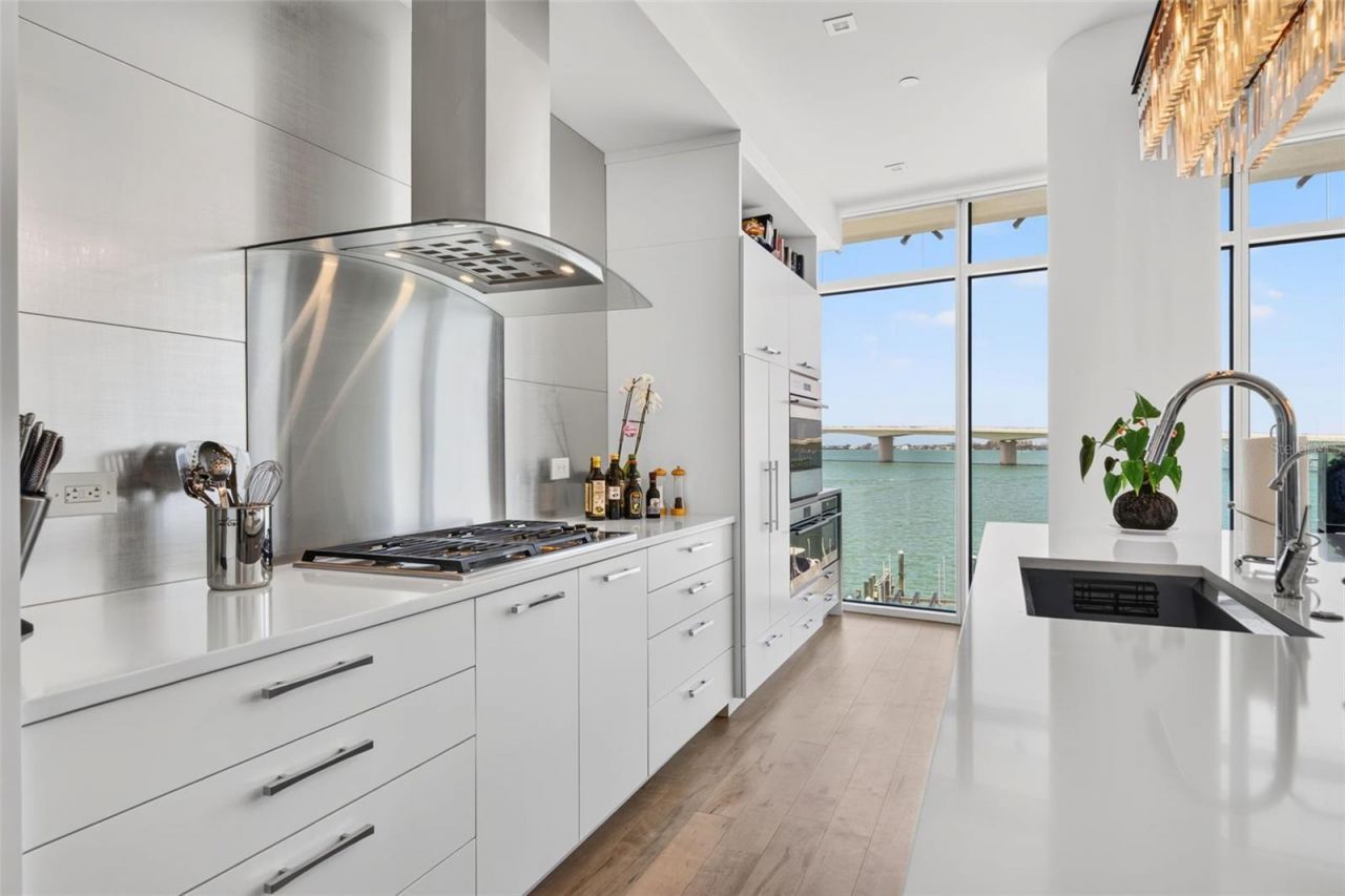 280 Golden Gate Point, Unit 300, Sarasota, FL 34236 Photo