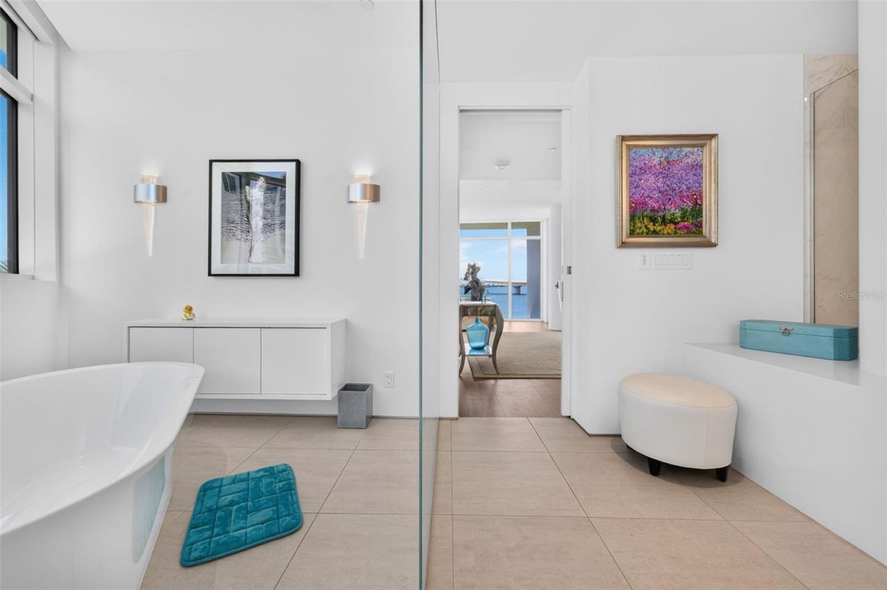 280 Golden Gate Point, Unit 300, Sarasota, FL 34236 Photo