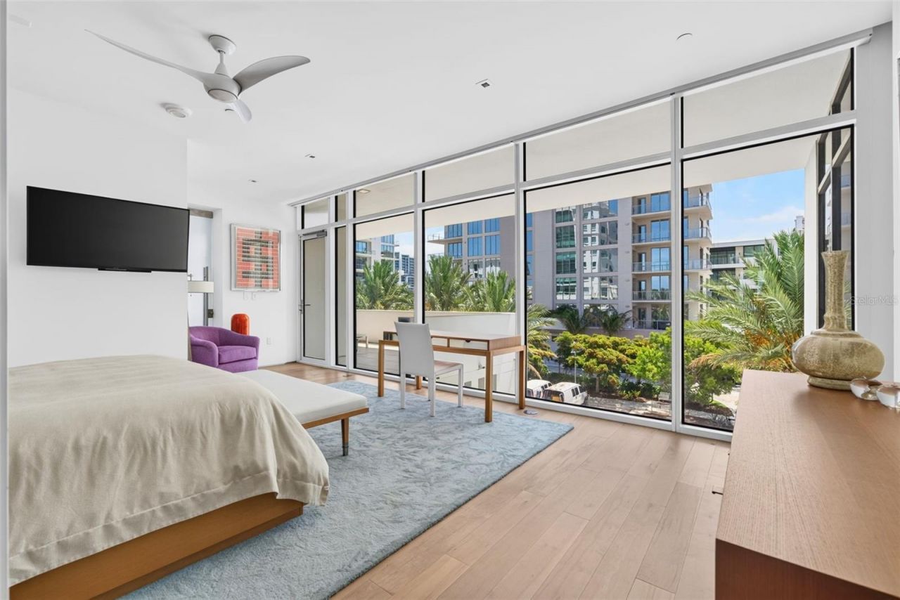 280 Golden Gate Point, Unit 300, Sarasota, FL 34236 Photo