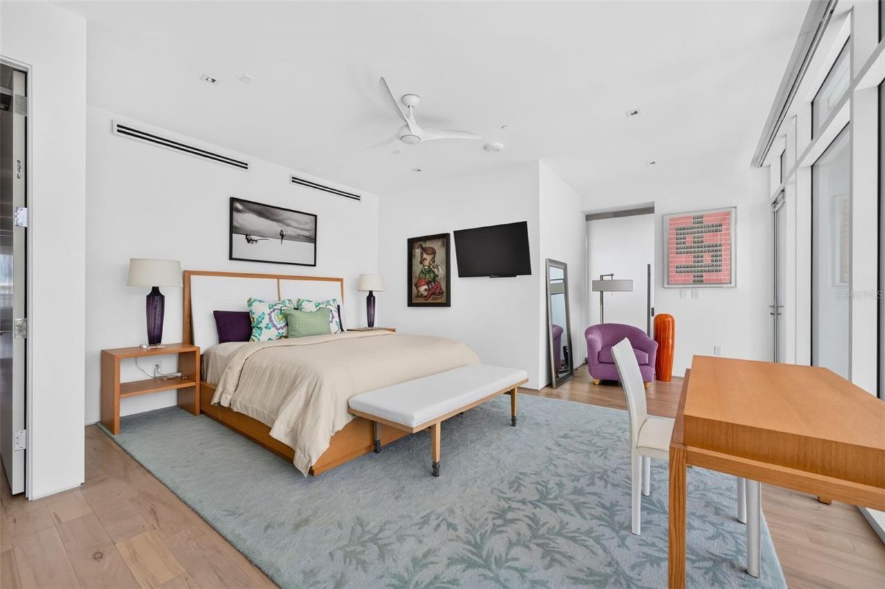 280 Golden Gate Point, Unit 300, Sarasota, FL 34236 Photo