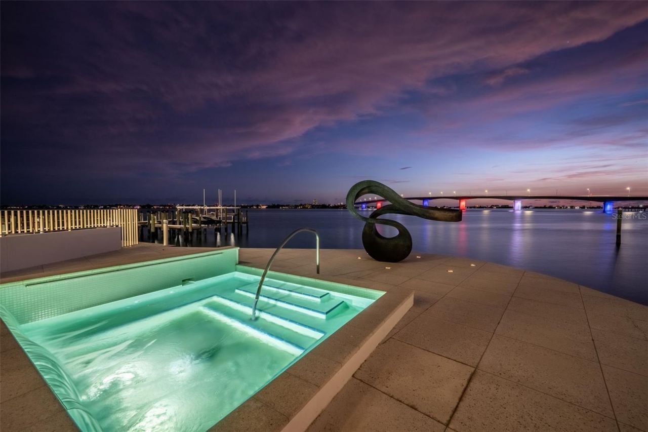 280 Golden Gate Point, Unit 300, Sarasota, FL 34236 Photo