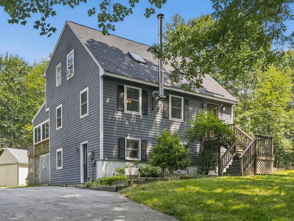 25 Pinewood Loop, Sandown, NH 03873