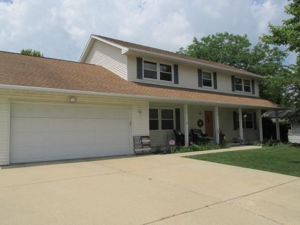 1052 Burke Drive, FREEPORT, IL 61032
