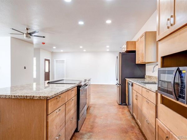 818 E Cucharras, Colorado Springs, CO 80903