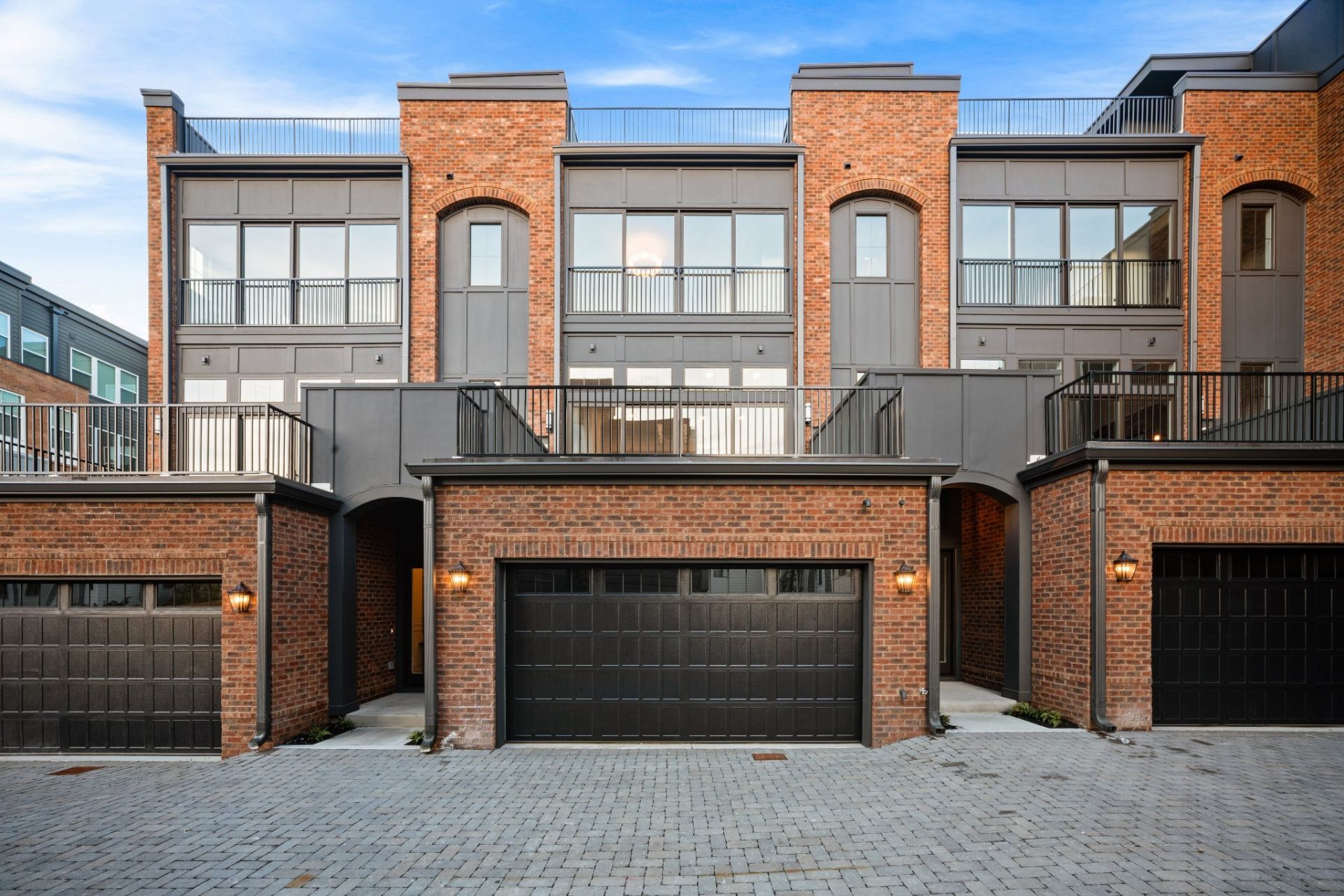 1208c Hawkins St , Nashville, TN 37203 Main Photo