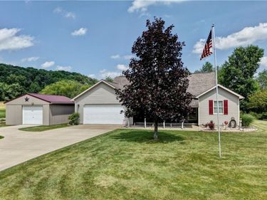 4314 Sherrod Valley Drive SW, Sherrodsville, OH 44675
