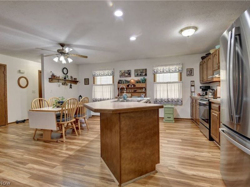 4314 Sherrod Valley Drive SW, Sherrodsville, OH 44675 Photo 10