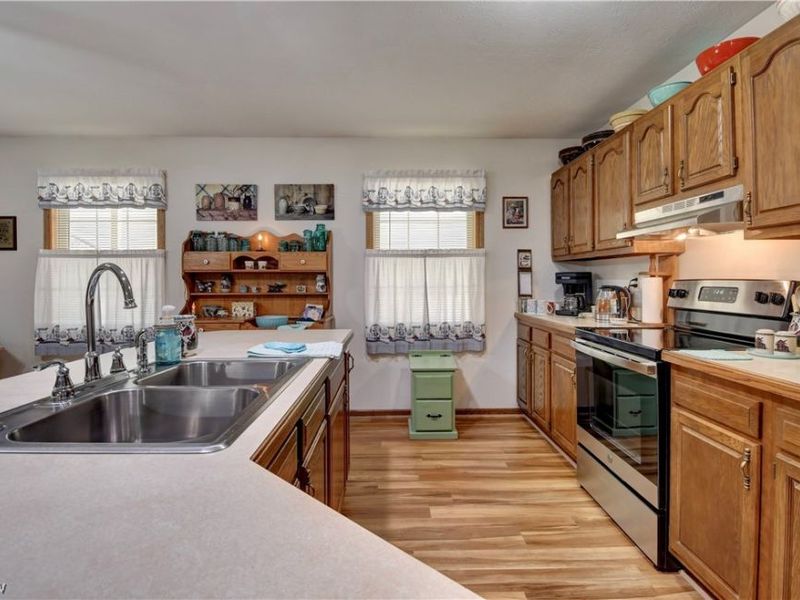 4314 Sherrod Valley Drive SW, Sherrodsville, OH 44675 Photo 11