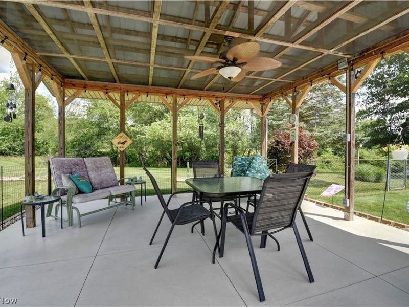 4314 Sherrod Valley Drive SW, Sherrodsville, OH 44675 Photo 24