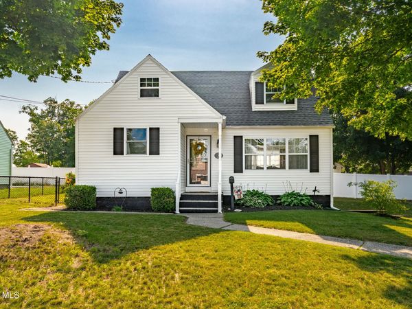 35 Vista Avenue, Latham, NY 12110
