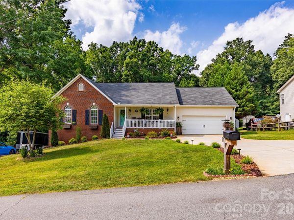 173 Ruthaven Drive, Bessemer City, NC 28016