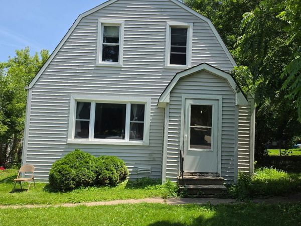 1611 N Pleasant Drive , Round Lake Beach, IL 60073
