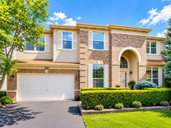 3081 Handley Court , Lisle, IL 60532
