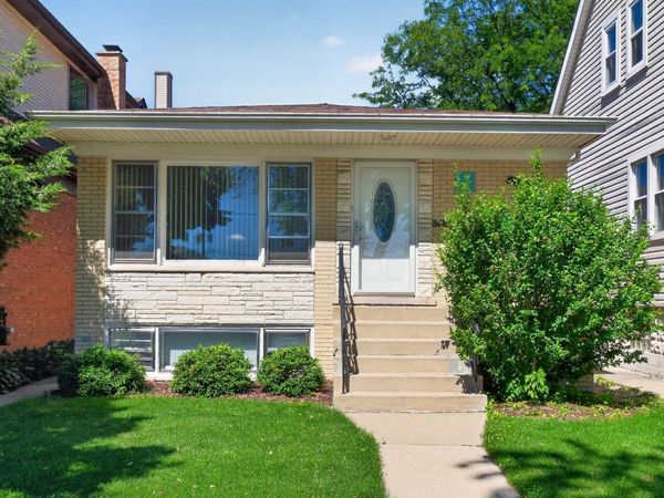 3942 N Oconto Avenue , Chicago, IL 60634