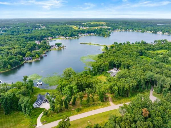 7689 Hidden Cove Place, Kalamazoo, MI 49009