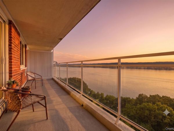 2575 Palisade Avenue, Unit 11J, Bronx, NY 10463