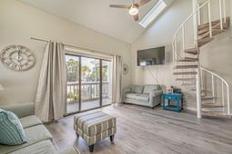 1880 Colony Dr.  photo 4