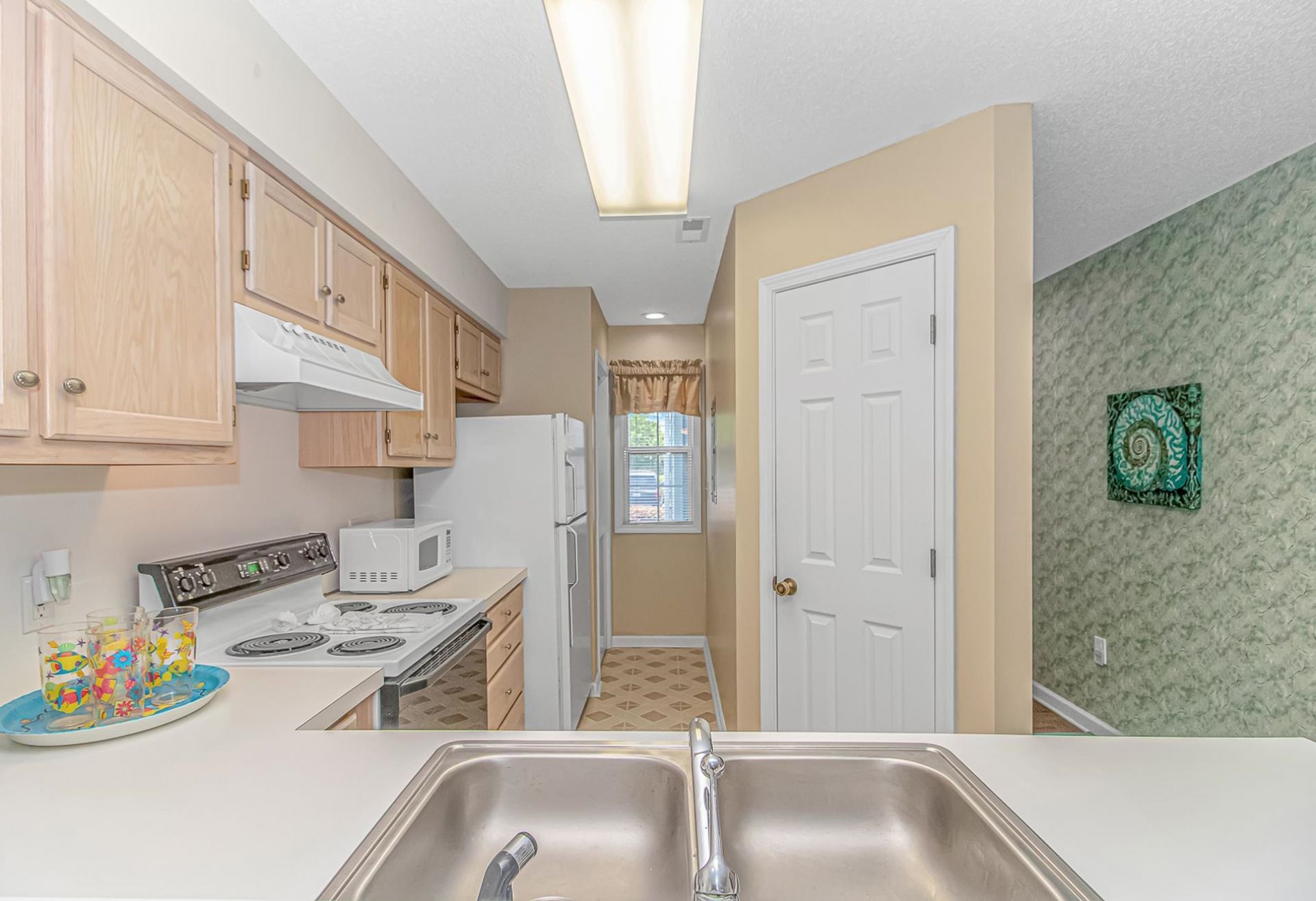 4648 Greenbriar Dr. Photo 10