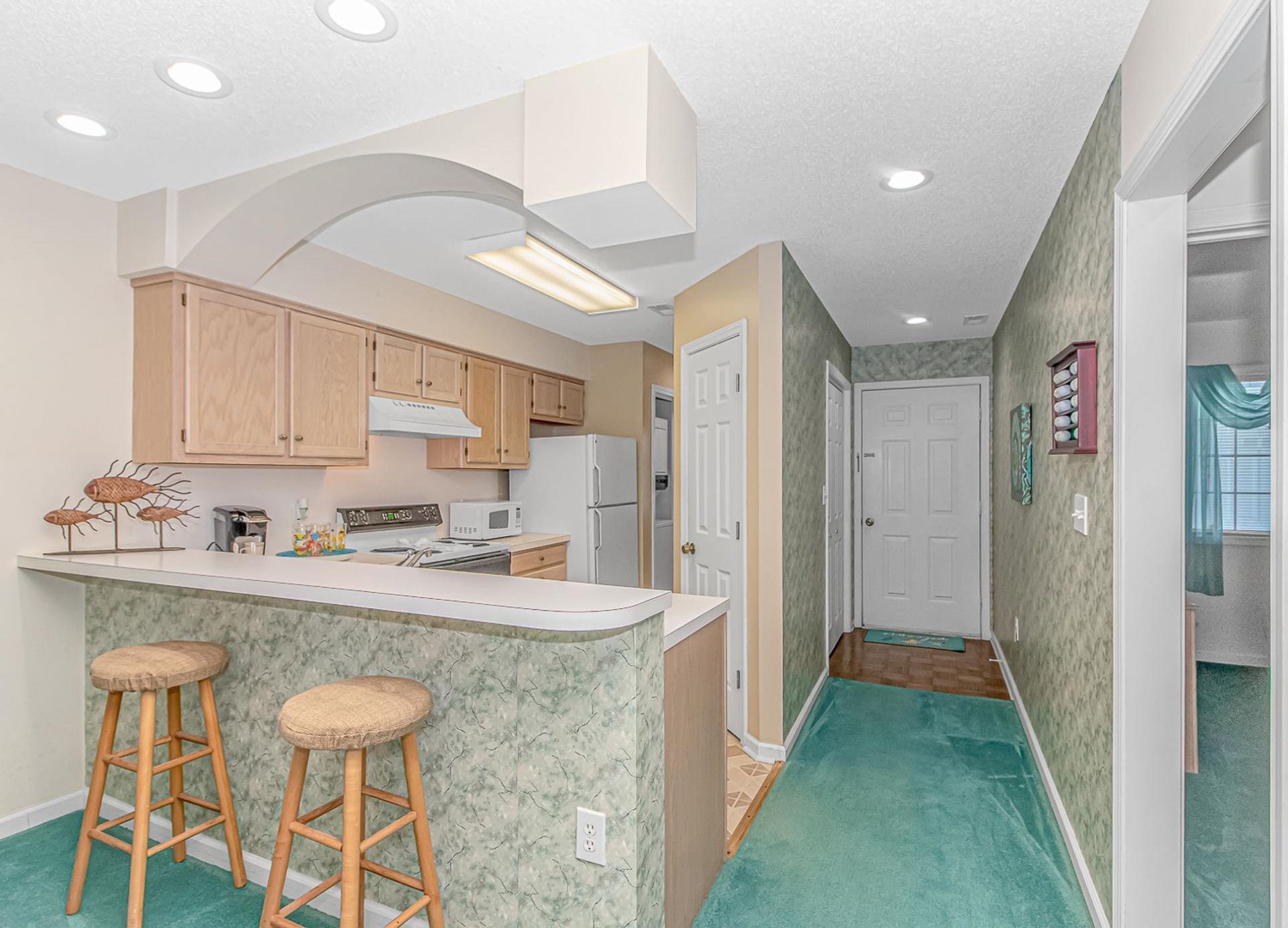 4648 Greenbriar Dr. Photo 11