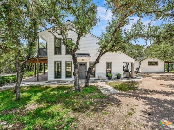 101 Chapparal Drive , Wimberley, TX 78676
