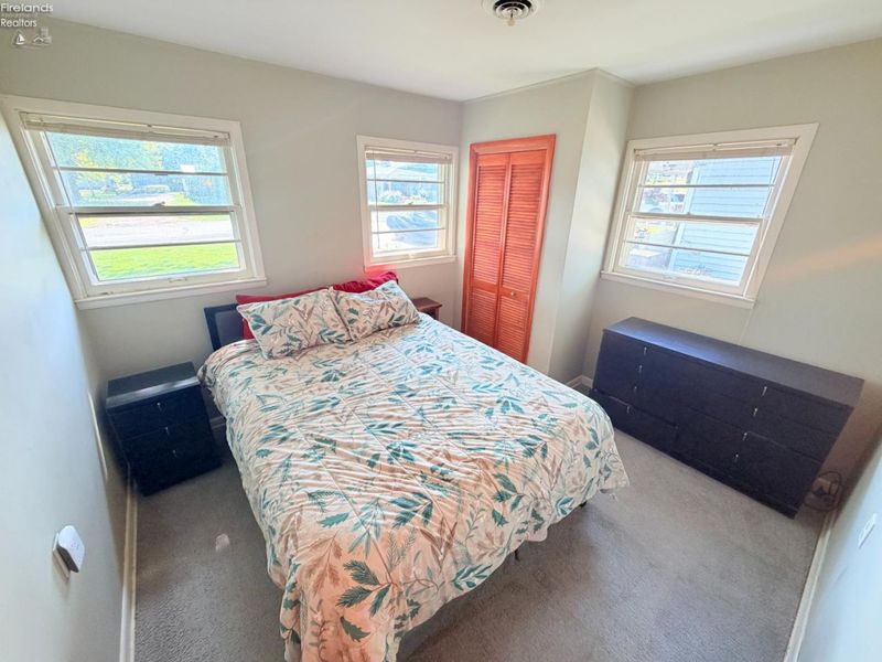 302 N Perryview Drive, Marblehead, OH 43440 Photo 13