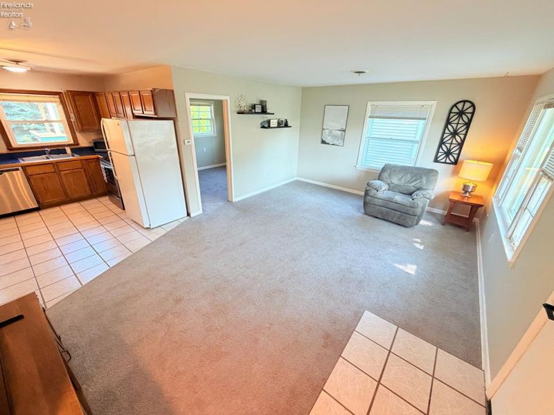 302 N Perryview Drive, Marblehead, OH 43440 Photo 9