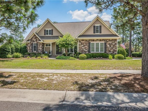 175 Wiregrass Lane, Southern Pines, NC 28387