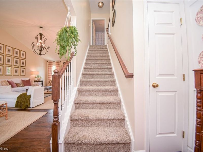 751 Fawn Court, Streetsboro, OH 44241 Photo 4