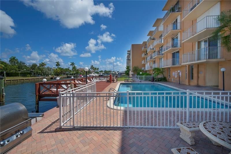 1777 SE 15th Street, Unit 218, Fort Lauderdale, FL 33316 Photo
