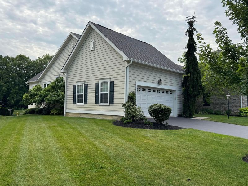 5672 Montridge Lane, Unit 29A, Dublin, OH 43016 Photo 2