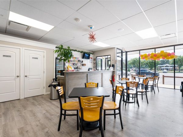 1139-3 Jericho Turnpike , Commack, NY 11725