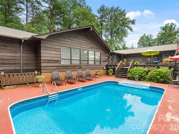 2915 Old Stage Road , Gastonia, NC 28052