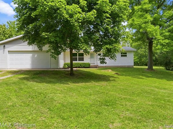 8370 W Rolston Road, Argentine Twp, MI 48451