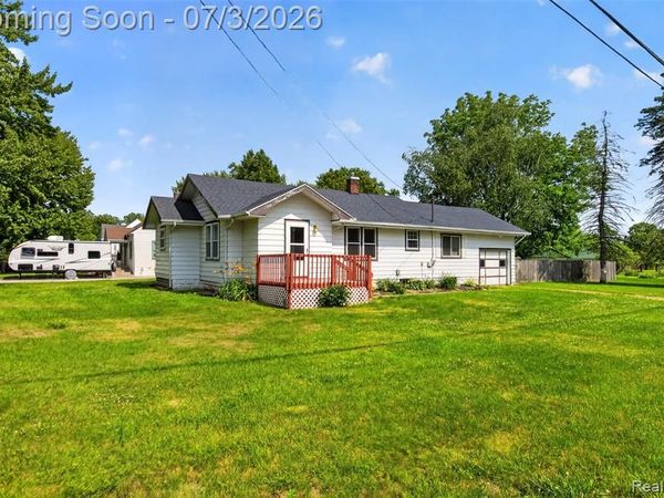 4322 Baker Road, Bridgeport Twp, MI 48722