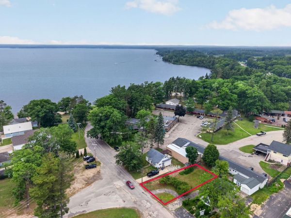 2816 Sunnyside Drive, Cadillac, MI 49601
