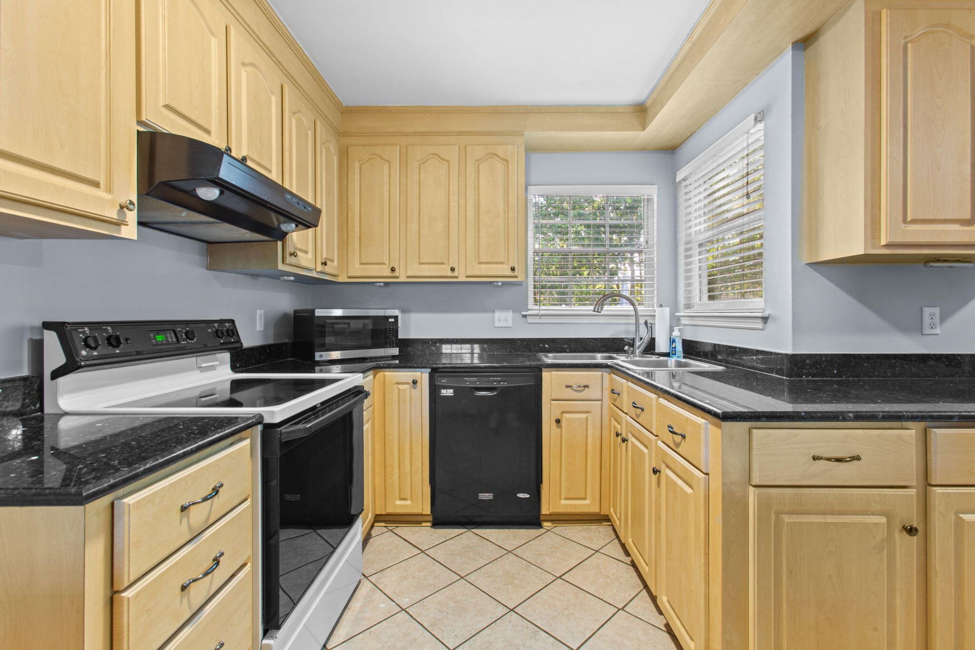 101 Santee Court Photo 12