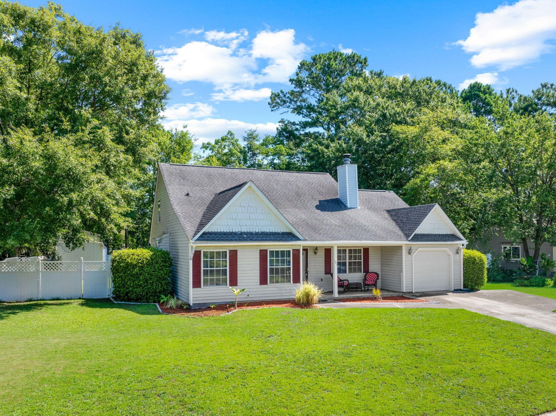 101 Santee Court Photo 4