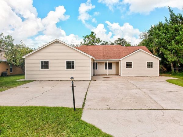100 CORAL REEF COURT N, Unit B, PALM COAST, FL 32137